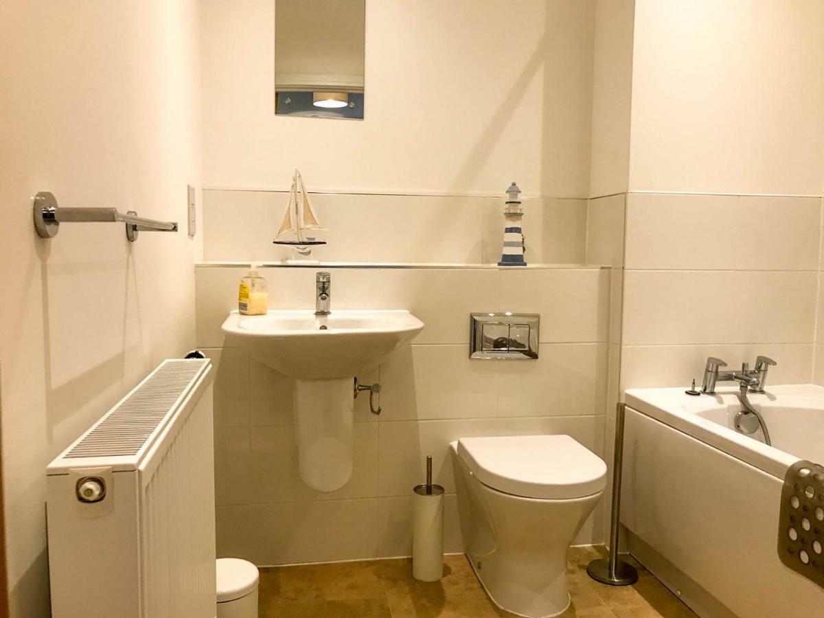 City Centre Apartment Portsmouth Buitenkant foto