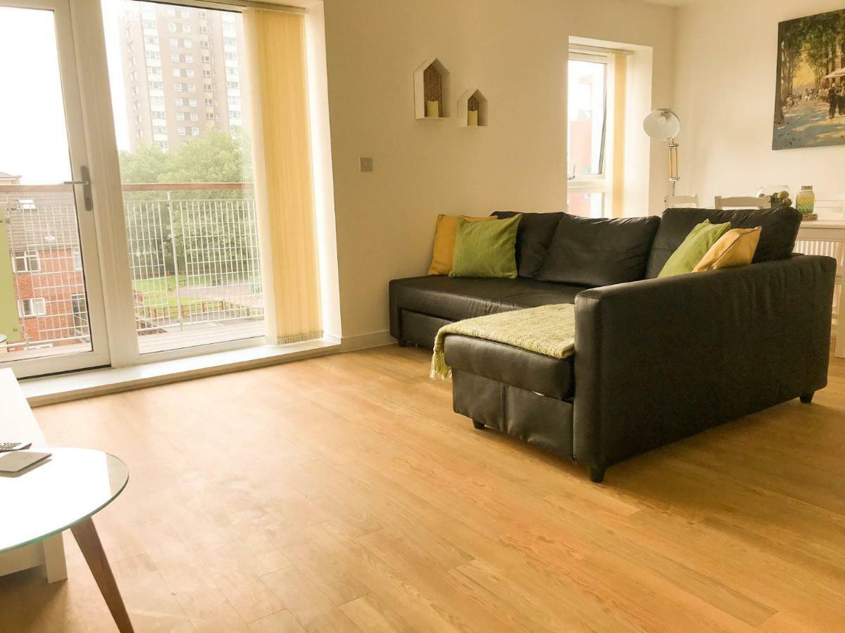 City Centre Apartment Portsmouth Buitenkant foto