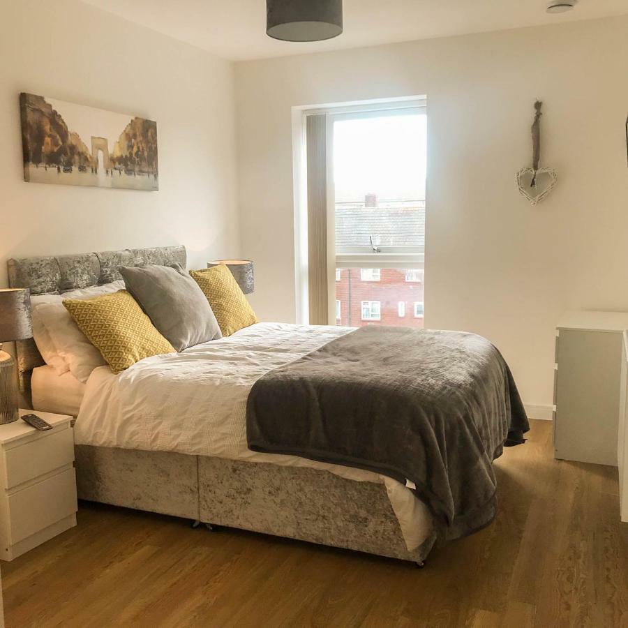 City Centre Apartment Portsmouth Buitenkant foto